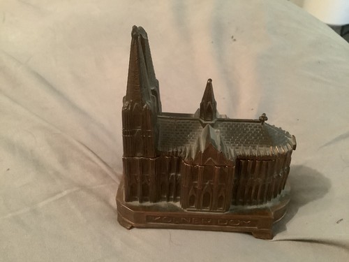 Metal souvenir building - metal,